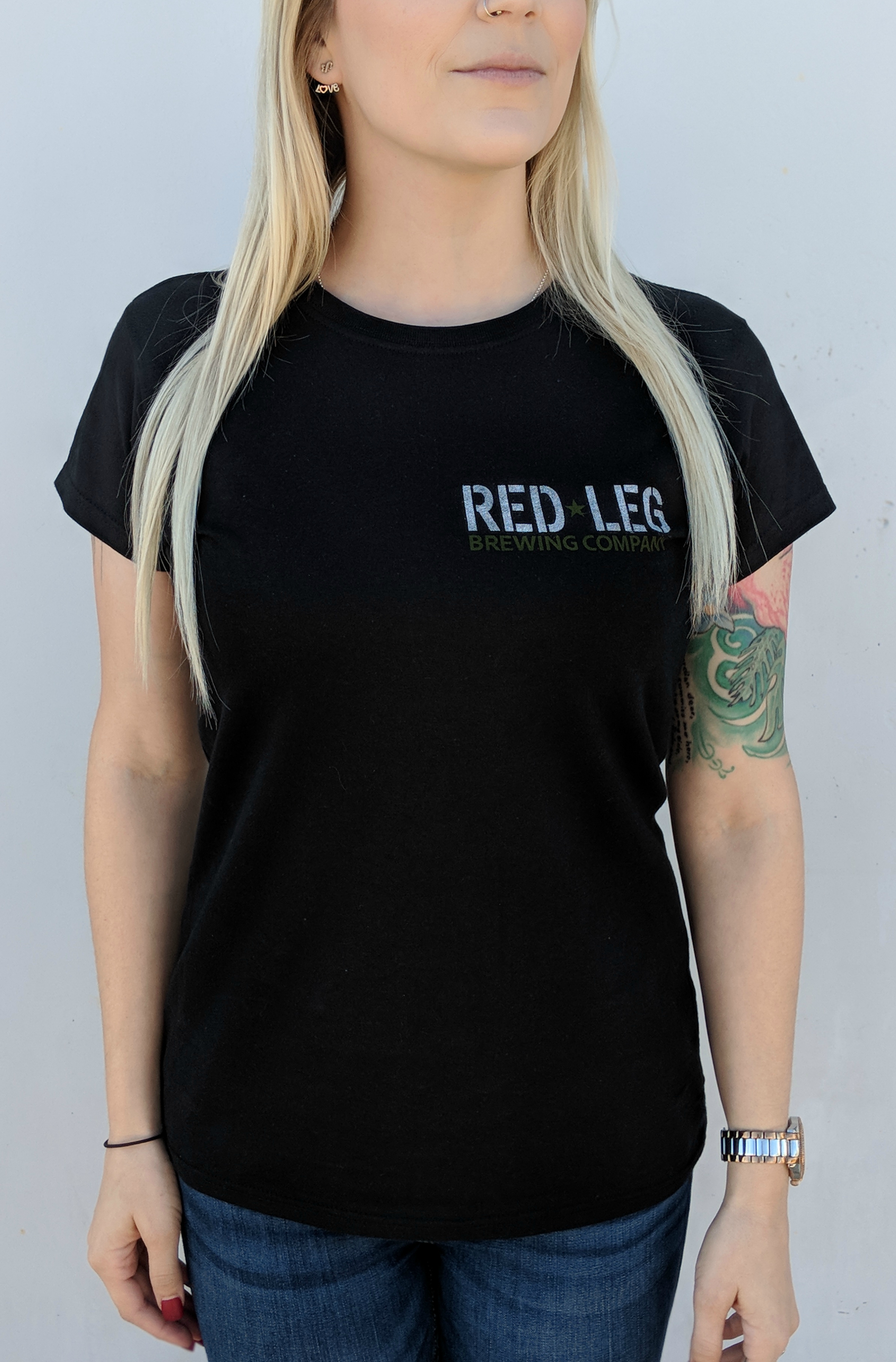 black tshirt woman